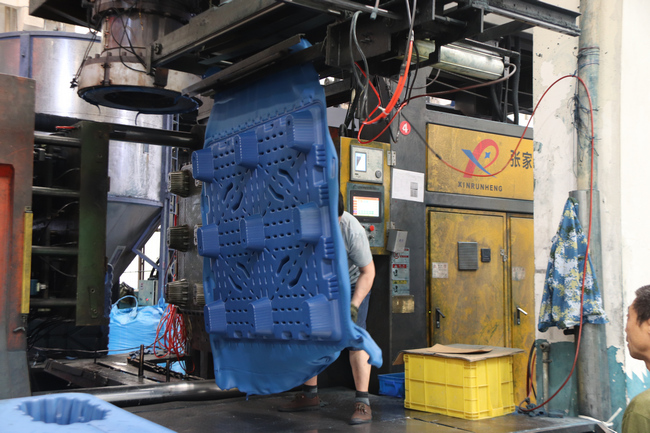 九腳吹塑托盤(pán)